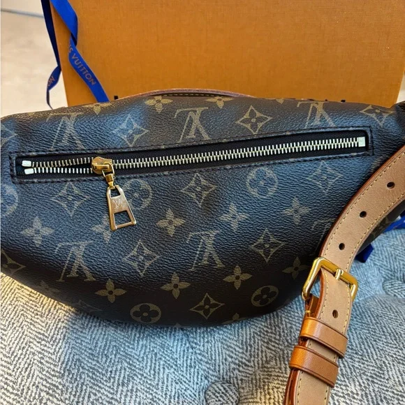 Louis Vuitton monogram bum bag fanny pack, Crossbody - Picture 3 of 10